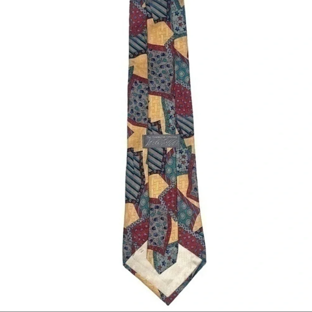 Lord & Taylor The Kensington Collection - Vintage .100% Silk Tie